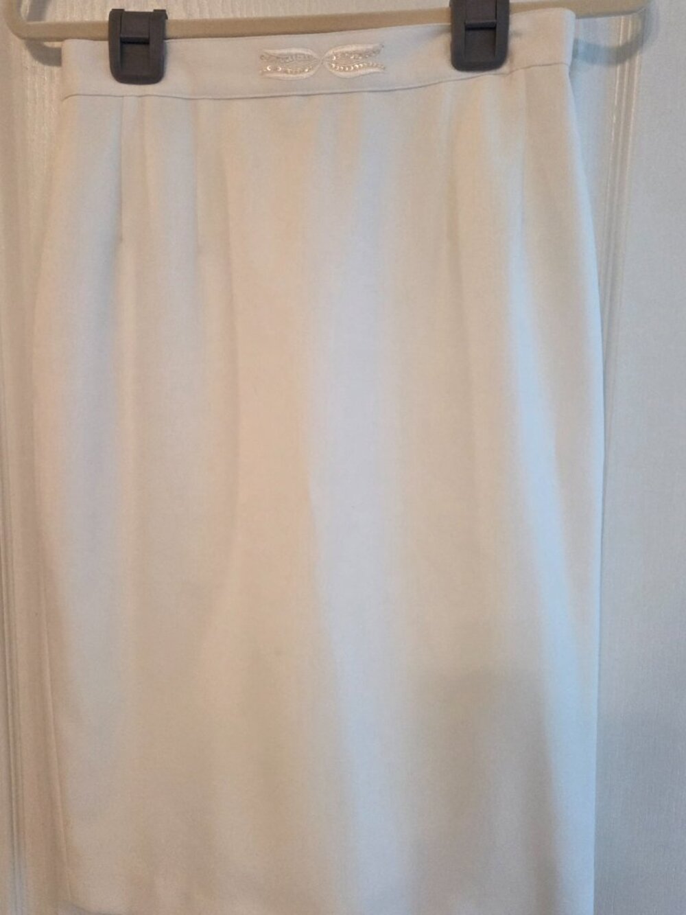 John Meyer of Norwich Ivory Beaded Formal Suit Set Size 10 - Picture 7 of 7